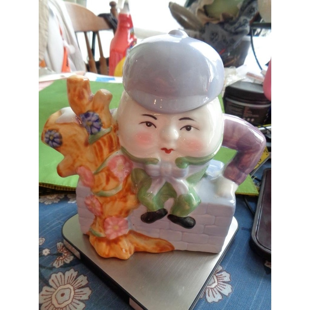 Feitx Humpty Dumpty Tea Pot with Lid